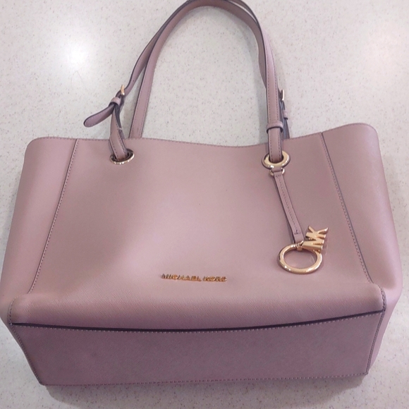 Michael Kors MK Saffiano Leather Tote in Dark Fawn Color RARE FIND! - Picture 2 of 16